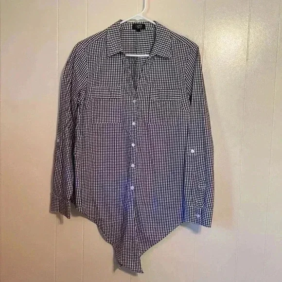 Jones New York Black & White Gingham Long Sleeve, Tie Front Large Woman’s Shirt - Picture 3 of 12